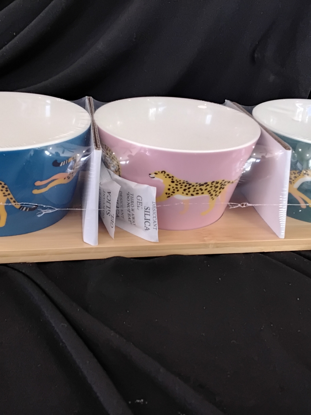 2 Set Of 3 Pink Ceramic Cheetah Bowl - Home Dining